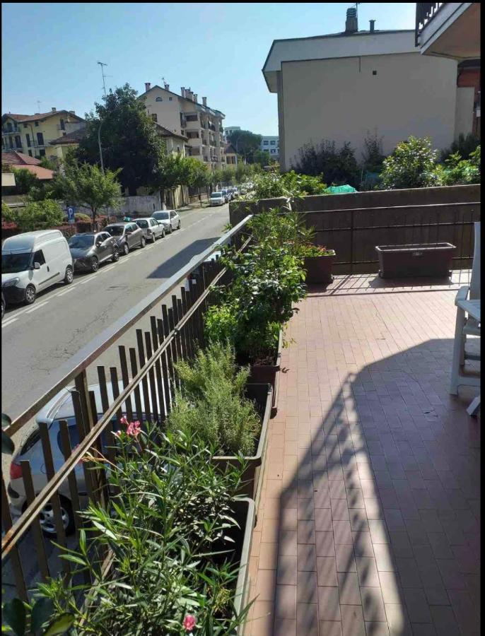 Sesto Calende Centro Apartment Exterior foto