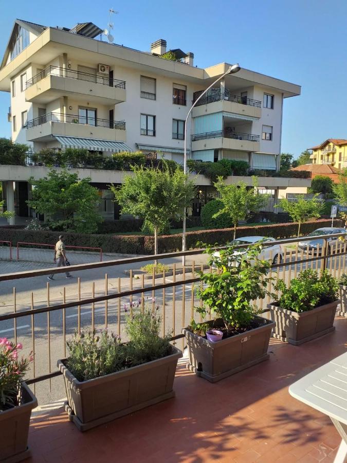 Sesto Calende Centro Apartment Exterior foto
